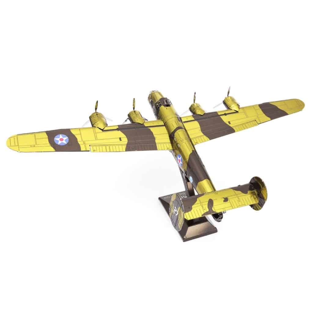 Metal Earth B-24 Liberator – Bombflygplan