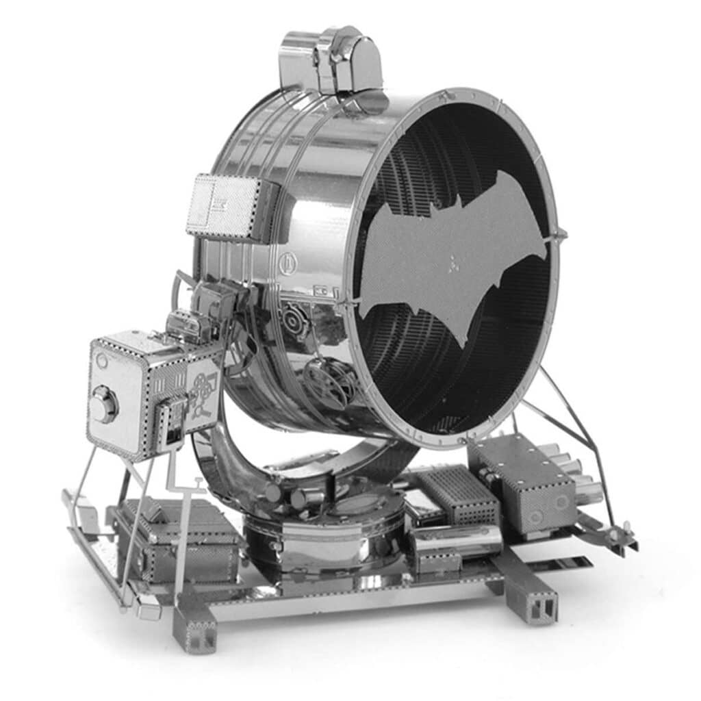Metal Earth Batman v Superman – Bat Signal